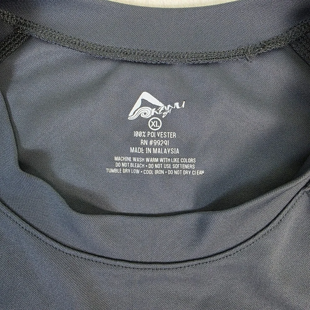 Kanu‎ Surf Mens XL Rash Guard Shirt Gray Excellent Short Sleeve Swim Athletic
